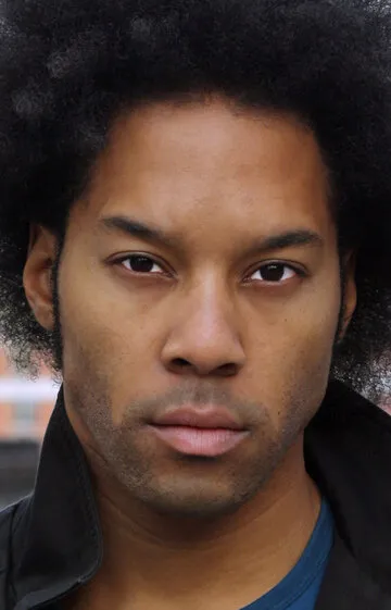 Фотография актёра Джонатан Фернандез