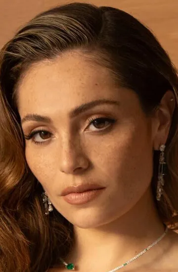 Фотография актёра Хулиана Айден Мартинес