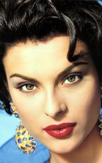 Фотография актёра Мэгали Амадей