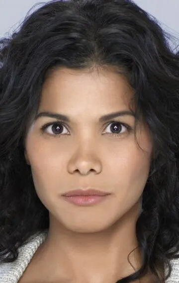 Фотография актёра Лурдес Бенедикто