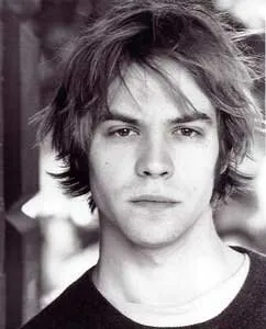 Фотография актёра Алекс Робертсон