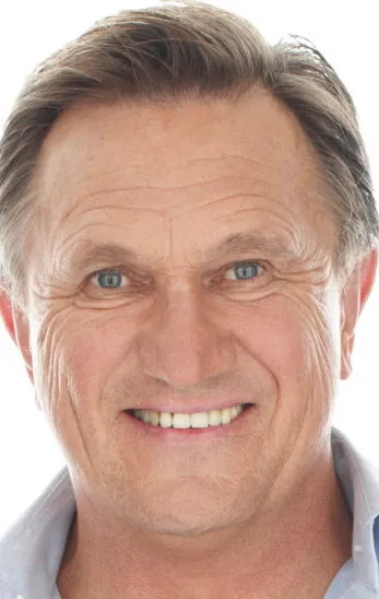 Фотография актёра Фрэнки Дж. Холден