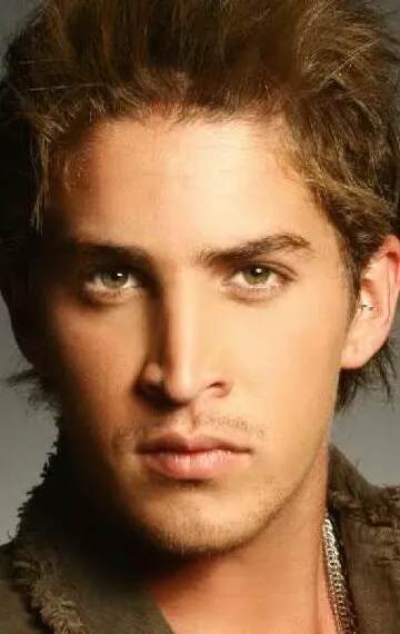 Фотография актёра Джонатан Ислас