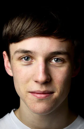 Фотография актёра Оскар Кеннеди