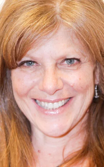 Фотография актёра Элайза Робертс