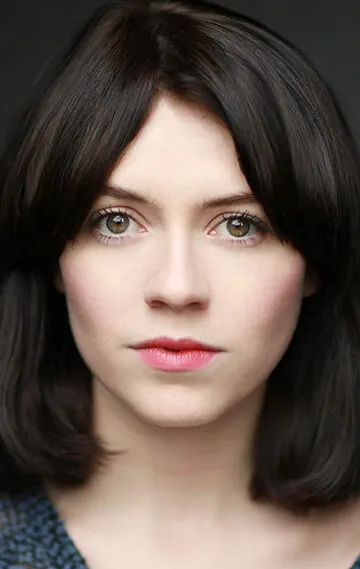 Фотография актёра Джемма-Леа Деверё