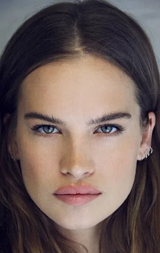 Фотография актёра Сторми Хенли