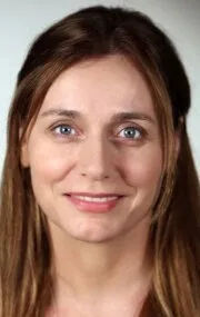 Фотография актёра Кармен Унгуряну