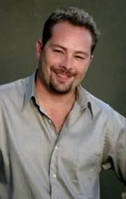 Фотография актёра Алистэр Эбелл