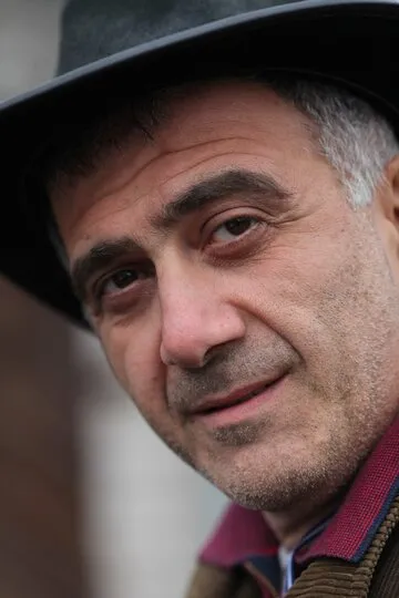 Фотография актёра Роберт Акопян