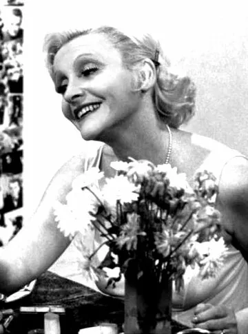 Фотография актёра Элен Сюржер