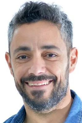 Фотография актёра Джордж Искандар