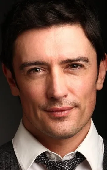 Фотография актёра Адам Кроусделл