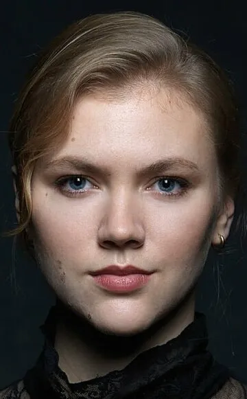 Фотография актёра Ханна Оббек