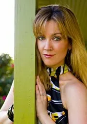 Фотография актёра Стефани Янг