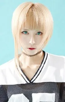 Фотография актёра Сики Аоки