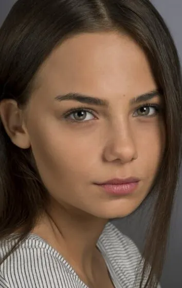 Фотография актёра Бахар Шахин