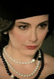 Фотография актёра Айчин Инджи