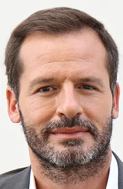 Фотография актёра Нихат Алтынкая