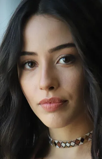 Фотография актёра Илайда Илдир