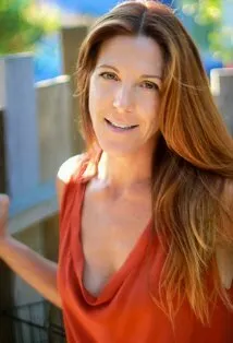 Фотография актёра Деби Мэй Уэст