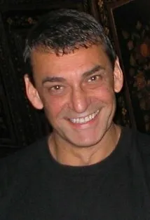 Фотография актёра Брюс Кэри