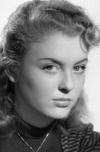 Фотография актёра Николь Курсель