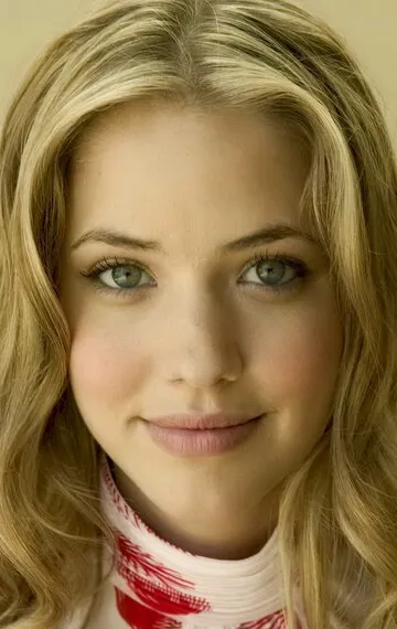 Фотография актёра Джули Гонсало