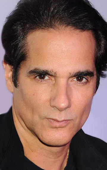 Фотография актёра Юл Васкес