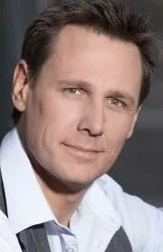 Фотография актёра Джон Адам