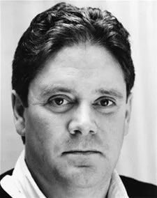 Фотография актёра Николас Хатчисон