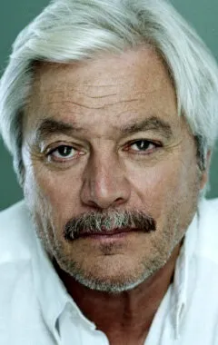 Фотография актёра Юрай Кукура