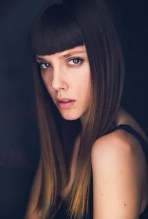 Фотография актёра Ракель Нейв