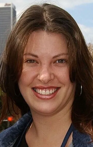 Фотография актёра Руве Робертсон