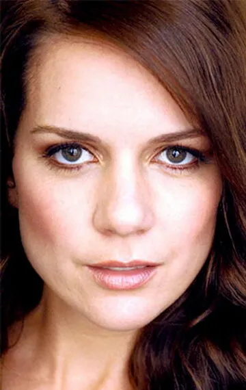 Фотография актёра Мичела Банас