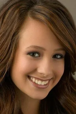 Фотография актёра Кейтлин Тейлор Лав