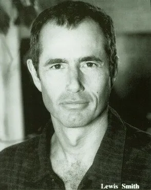 Фотография актёра Льюис Смит