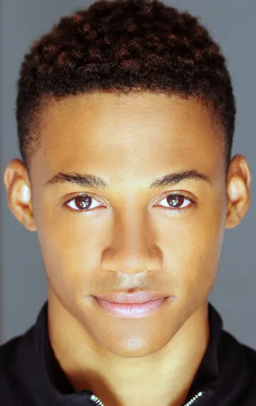 Фотография актёра Камерон Энджелс