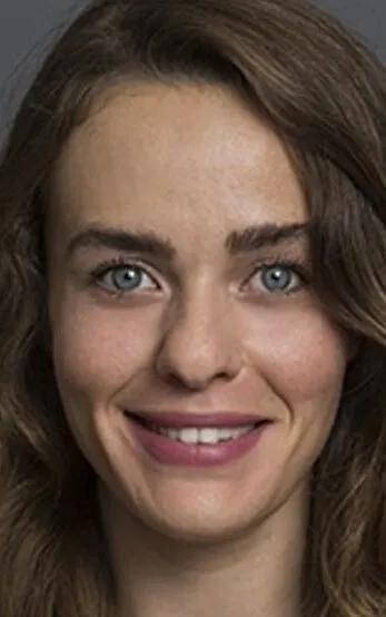 Фотография актёра Тугба Чом