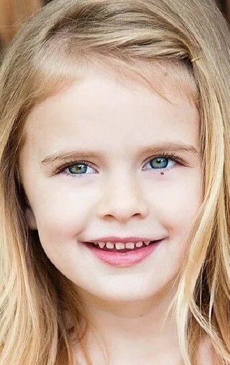 Фотография актёра Бэйли Крегут