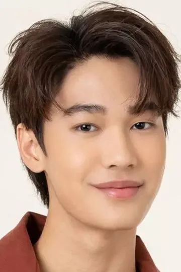 Фотография актёра Йирават Сутиванисак