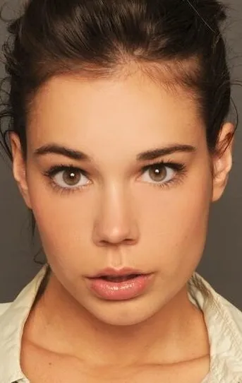 Фотография актёра Лайа Коста