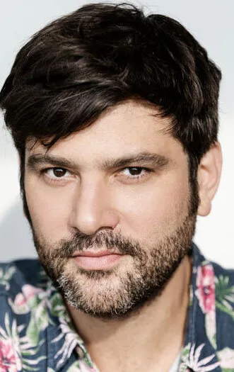 Фотография актёра Ясин Шаллах