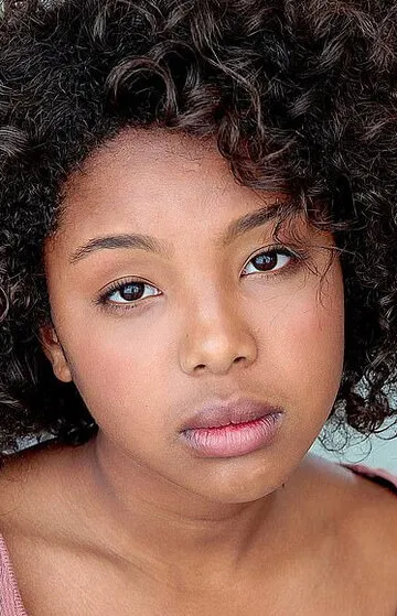 Фотография актёра Джордан Халл