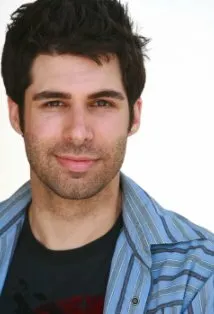 Фотография актёра Пол Гальяно