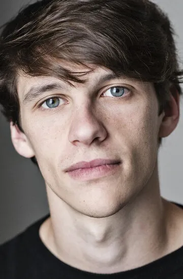 Фотография актёра Джордан Колсон