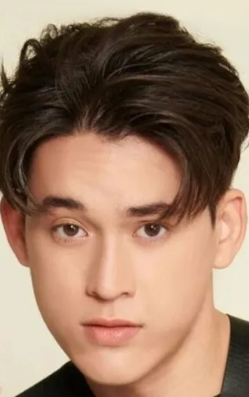 Фотография актёра Гэвин Кэски