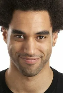 Фотография актёра Лукас Хэзлет