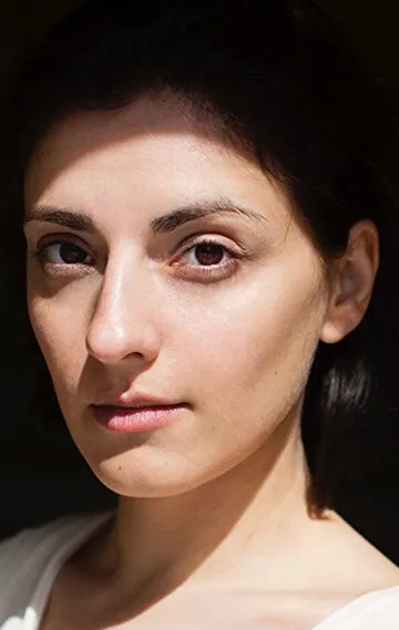 Фотография актёра Сейнеб Салех