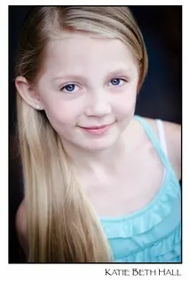 Фотография актёра Кэти Бет Холл